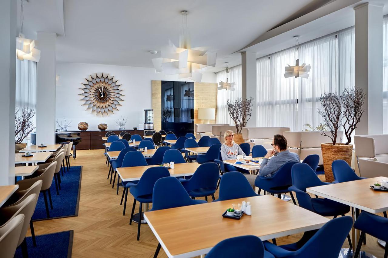 Wellness Hotel Orlik Kozarovice Bagian luar foto